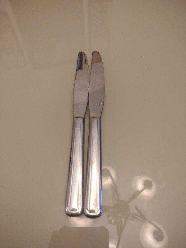 Two-piece Stainless Steel Knife Set