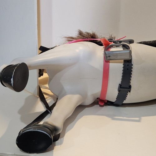 Our Generation Battat 20” Bélgica Draft caballo blanco con melena gris 20 1/2” de alto - Imagen 15 de 22