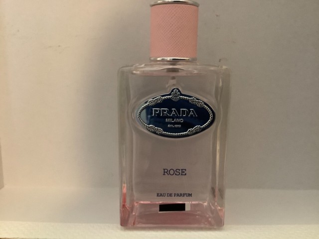 prada rose perfume