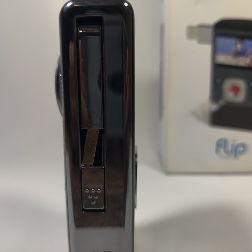 Flip Video Camera Ultra HD *READ Description* - Picture 8 of 8