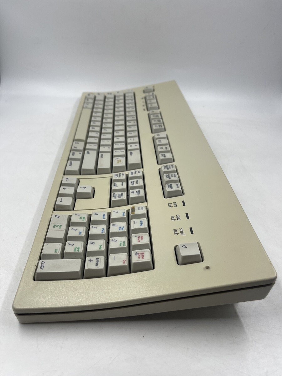 Apple Macintosh Extended Keyboard M0115 Without Cable + ADB