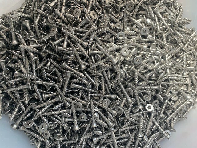 Tornillos de acero inoxidable #8 x 1-1/8" Simpson fuerte lazo #2 unidad cuadrada 5000 unidades Foto 2 de 2