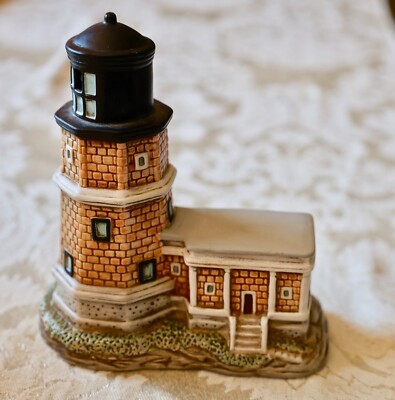 Vtg Geo Z Lefton Split Rock Lighthouse Figurine 01409, 1994, Lefton sticker