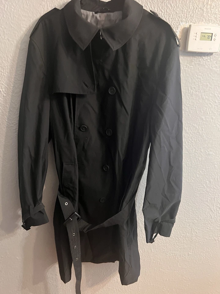 Abrigo de lluvia negro para mujer Calvin Klein trinchera talla grande forrado con cinturón Foto 3 de 4