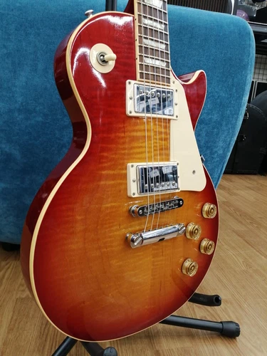 Gibson Les Paul Traditionall 2011 Electric Guitar Used