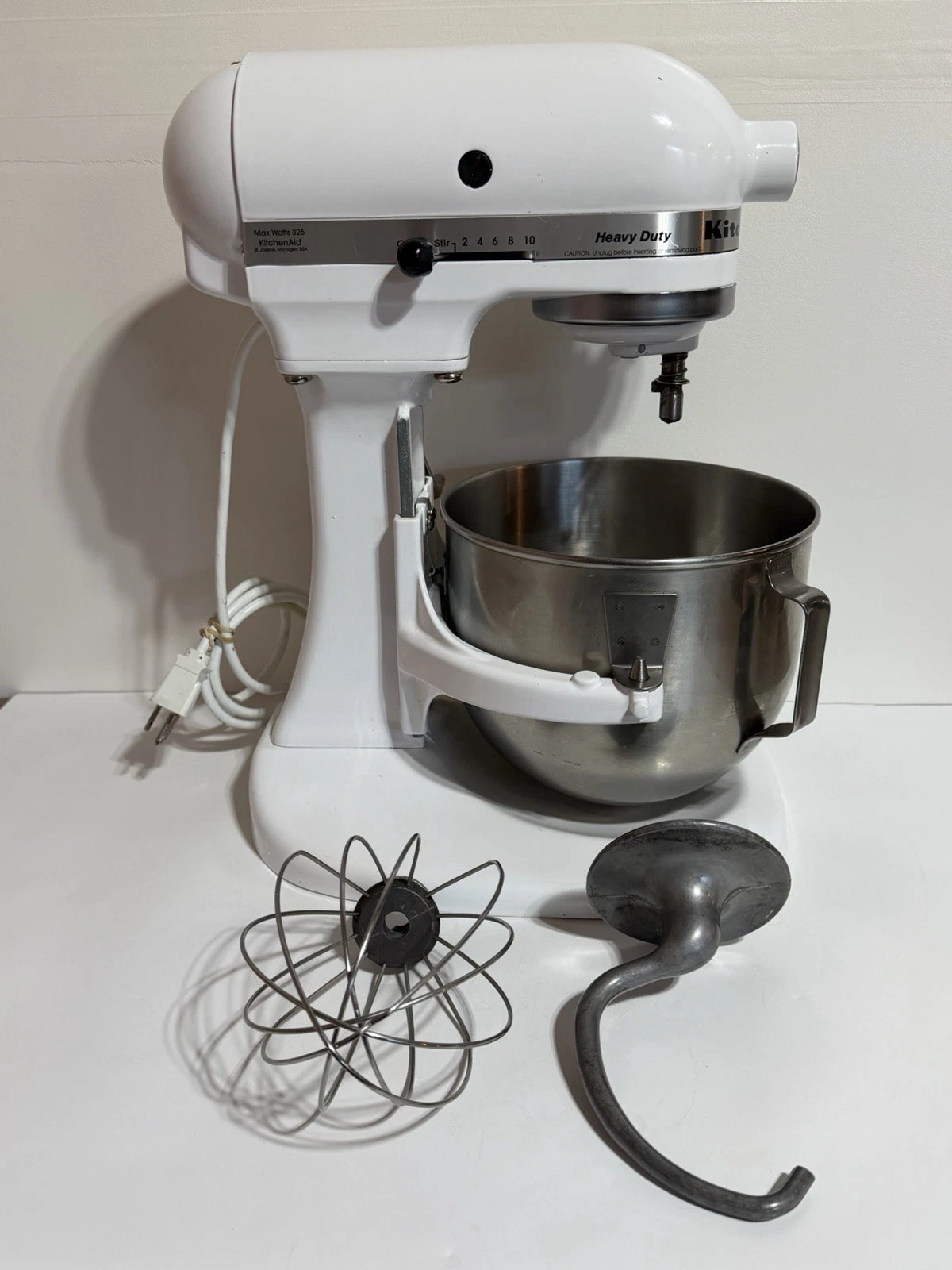 KitchenAid Mixer Heavy Duty 10 Speed Bowl Lift Stand W Attachments
Opens in a new window or tab
