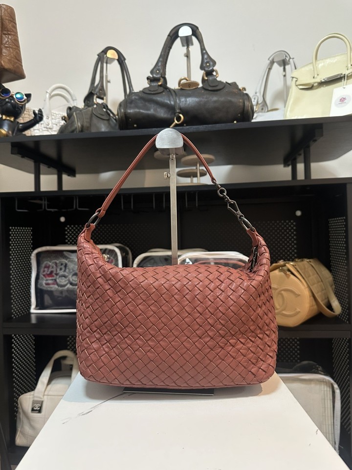 BOTTEGA VENETA RED INTRECCIATO LEATHER SLOANE MINI BAG