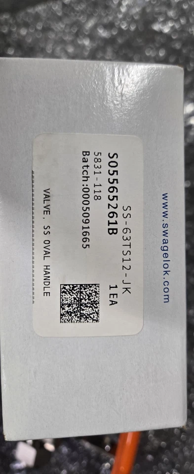 1 - Válvula de bola Swagelok de acero inoxidable serie 60, tubo OD de 3/4", SS-63TS12-JK Foto 3 de 4