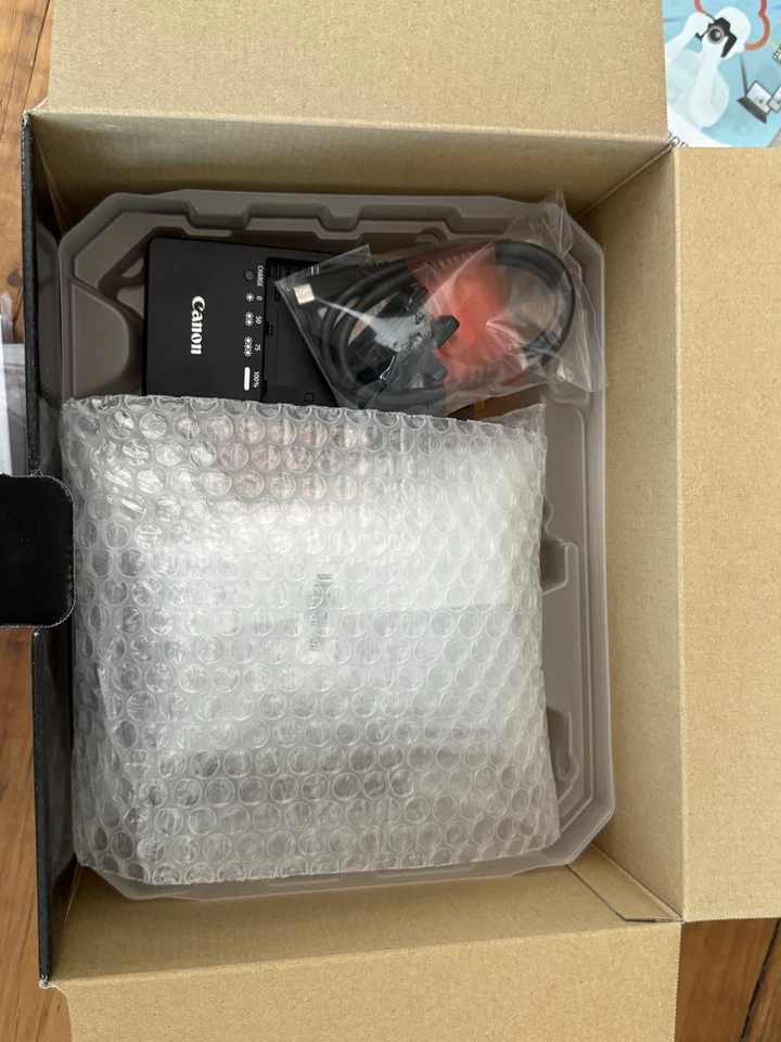 Canon EOS R5 45.0MP Mirrorless Camera - Black (Body Only) WITH 1 Battery - Image 4 of 4