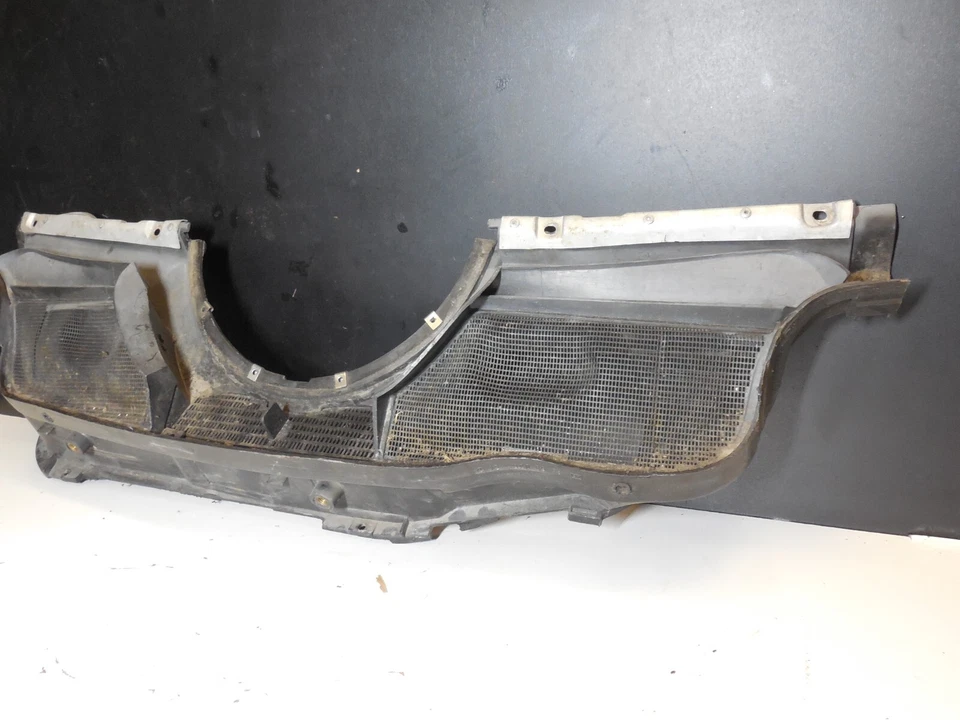 Panel de ajuste de ventilación del capó del limpiaparabrisas 1246200978 86-94 Mercedes Benz W124 260E 300E Foto 4 de 4