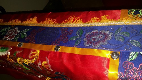 A1 Japanese Tapestry Dragon wall decor embroidered Quilt Red 40" x 35” vtg - Picture 6 of 6