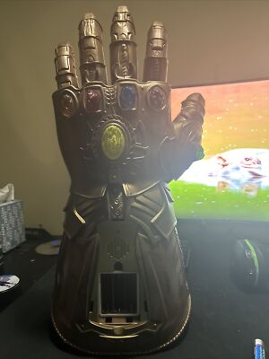 Hasbro Marvel Legends Series Infinity Gauntlet Electronic Glove Thanos 