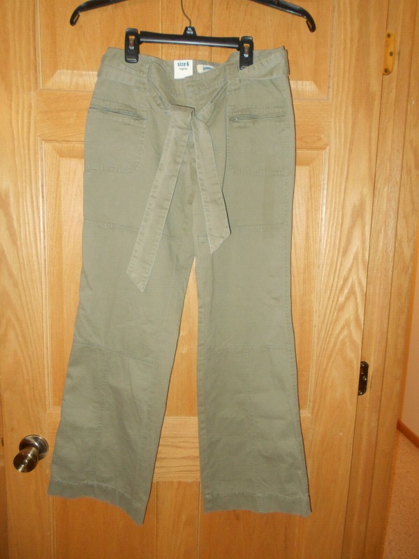 OLD NAVY WOMENS GREEN KHAKI COTTON PANTS-ULTRA LOW WAIST-BOOT CUT-SIZE 6 REGULAR