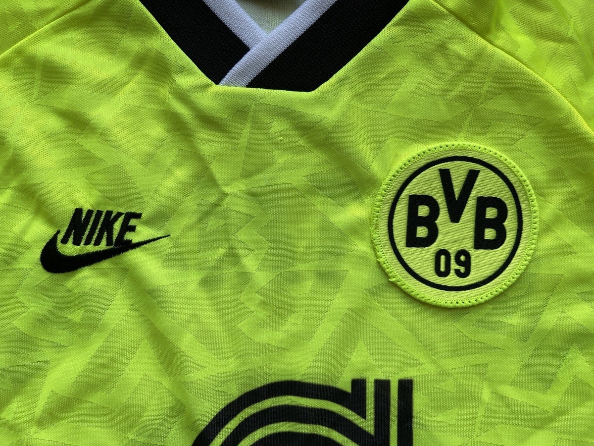 BORUSSIA DORTMUND 1995 1996 HOME SHIRT JERSEY NIKE sz M MEN BORUSSIA DORTMUND 1995 1996 HOME SHIRT JERSEY NIKE sz M MEN