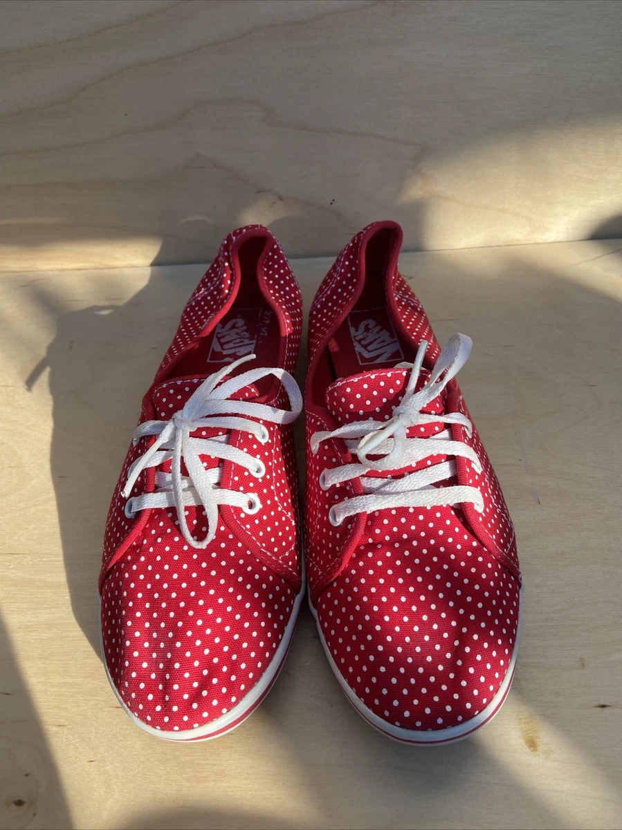 Polka dot top canvas shoes
