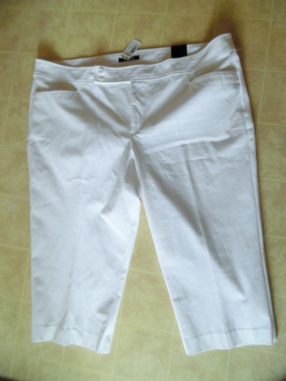 NWT Chaps Womens White Cotton Blend Stretch Capri Pants 24W Slim Fit