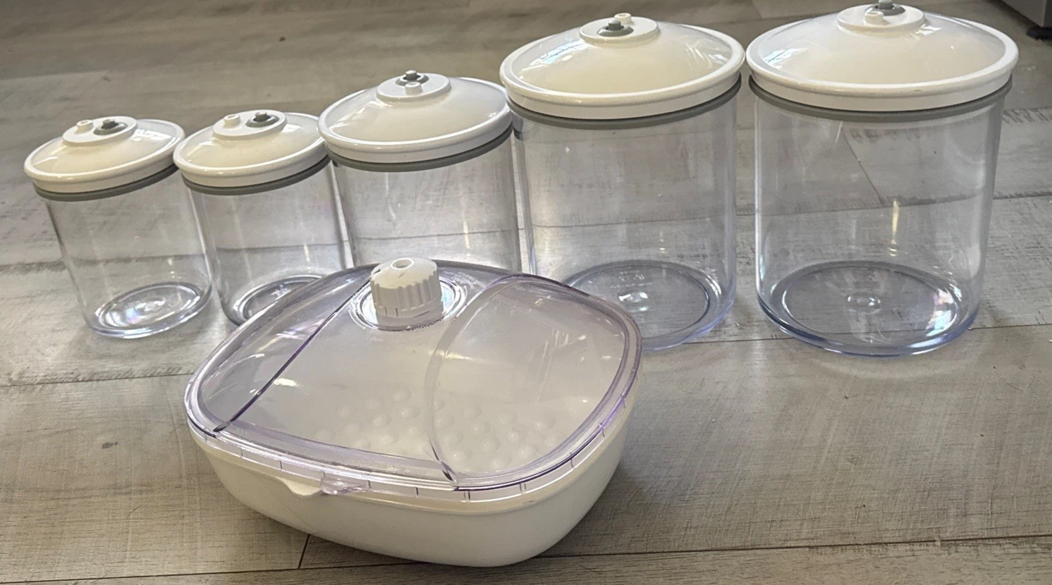 5 FoodSaver Snail Vacuum Container Canister And Marinating Container