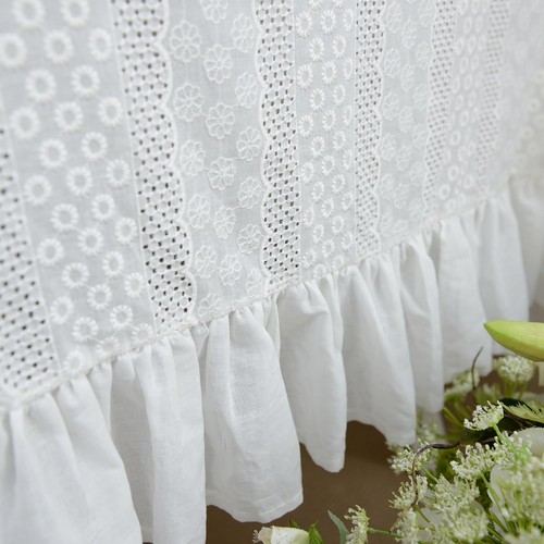 ARTMAGIC French White Cotton 104" x 60" (Rectangular), Circle  - Picture 4 of 6