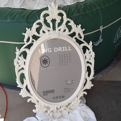 IKEA UNG DRILL Ornate Baroque Oval Accent White 15.75x19.75 in Wall