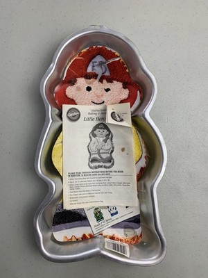 Wilton Little Hero Cake Pan 2105-2077 Firefighter First Responder NOS Vintage