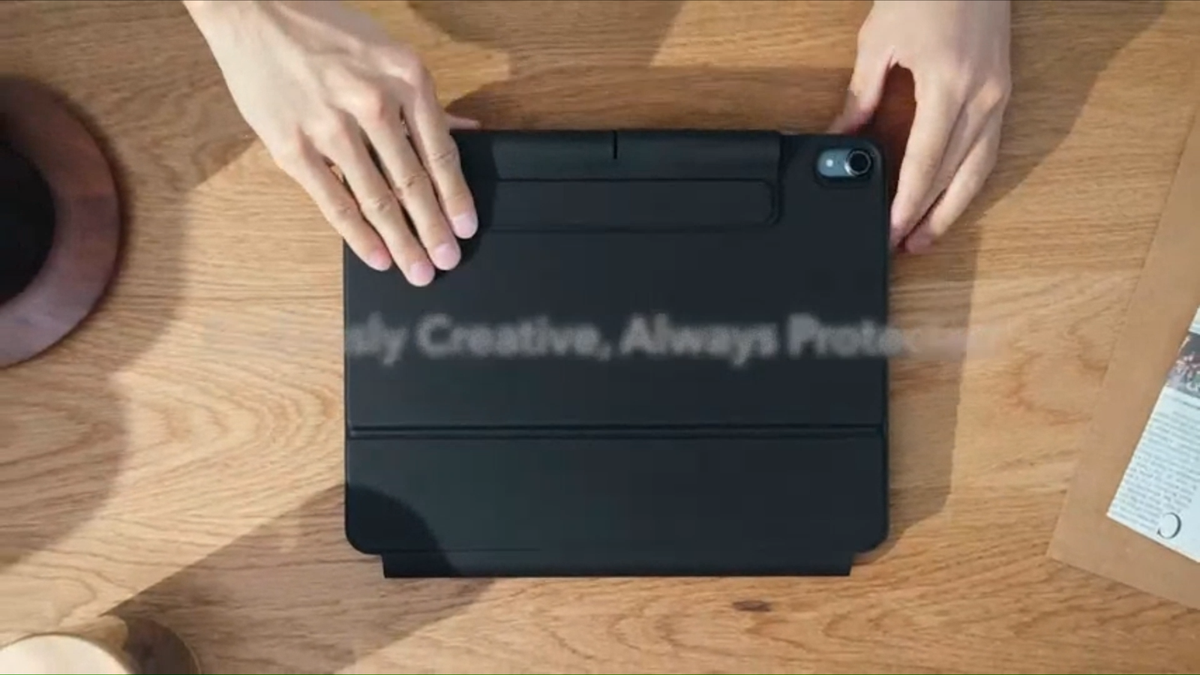 ESR Magnetic Keyboard Case 360 iPad Air 13 Inch (M2/3/4,2024/5/6