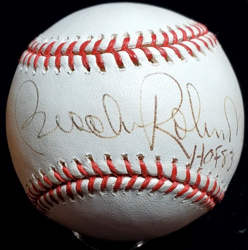 BROOKS ROBINSON "HOF 83" AUTOGRAPHED OFFICIAL AL BASEBALL (BECKETT COA)
