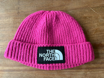 The North Face HOT PINK Cable Knit Hat Baby 6-24 Month Baby Cap Beenie