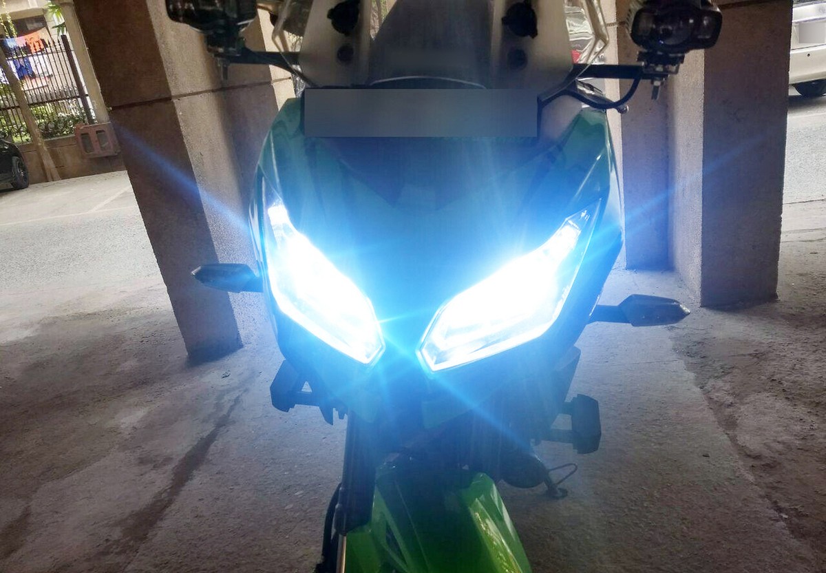 Ice Blue H11 LED Headlight Bulb C6 For Kawasaki ZX600 Ninja Ice Blue H11 LED Headlight Bulb C6 For Kawasaki ZX600 Ninja