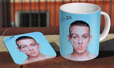 Aitch 20 - Keramik Kaffee-/Teetasse + passender Untersetzer 