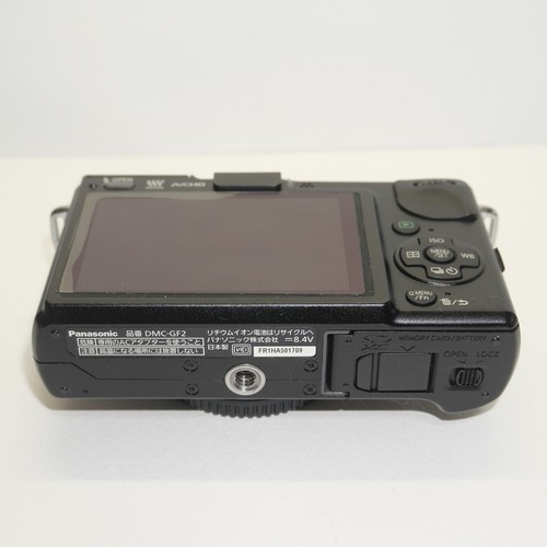 Panasonic LUMIX DMC-GF2 Black 12.1MP Micro 4/3 Digital Camera Body 3D - Picture 6 of 9