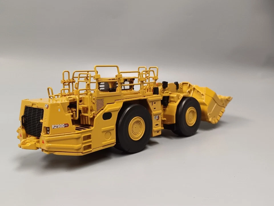 DCM - 85719  CAT 2900 XE Untertagebau Radlader  Neu + OVP   1:50 - Bild 4 von 4