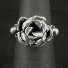 Ring Silver Rose Bloom with Side Flowers 800 Silver Size 4.5 Band Ring 4 1/2