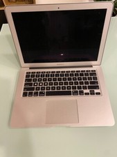Mac Air 13" 1.7 GHz dual-core Intel Core i5 processor