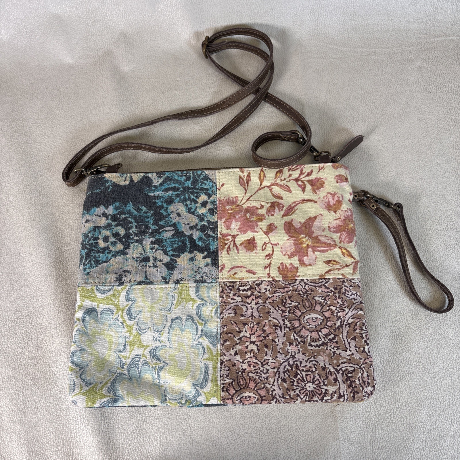 Myra Bag Patchwork Boho Canvas Patchwork Crossbod… - image 2