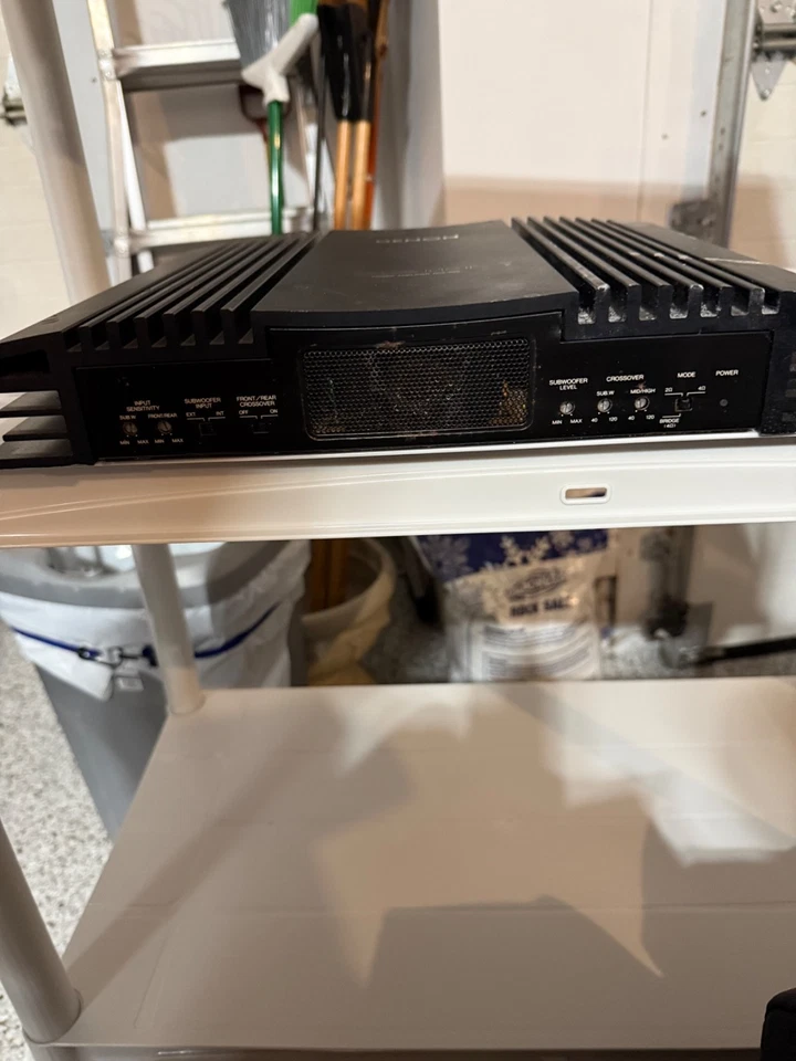 Amplificador de potencia Denon DCA-800 Foto 4 de 4