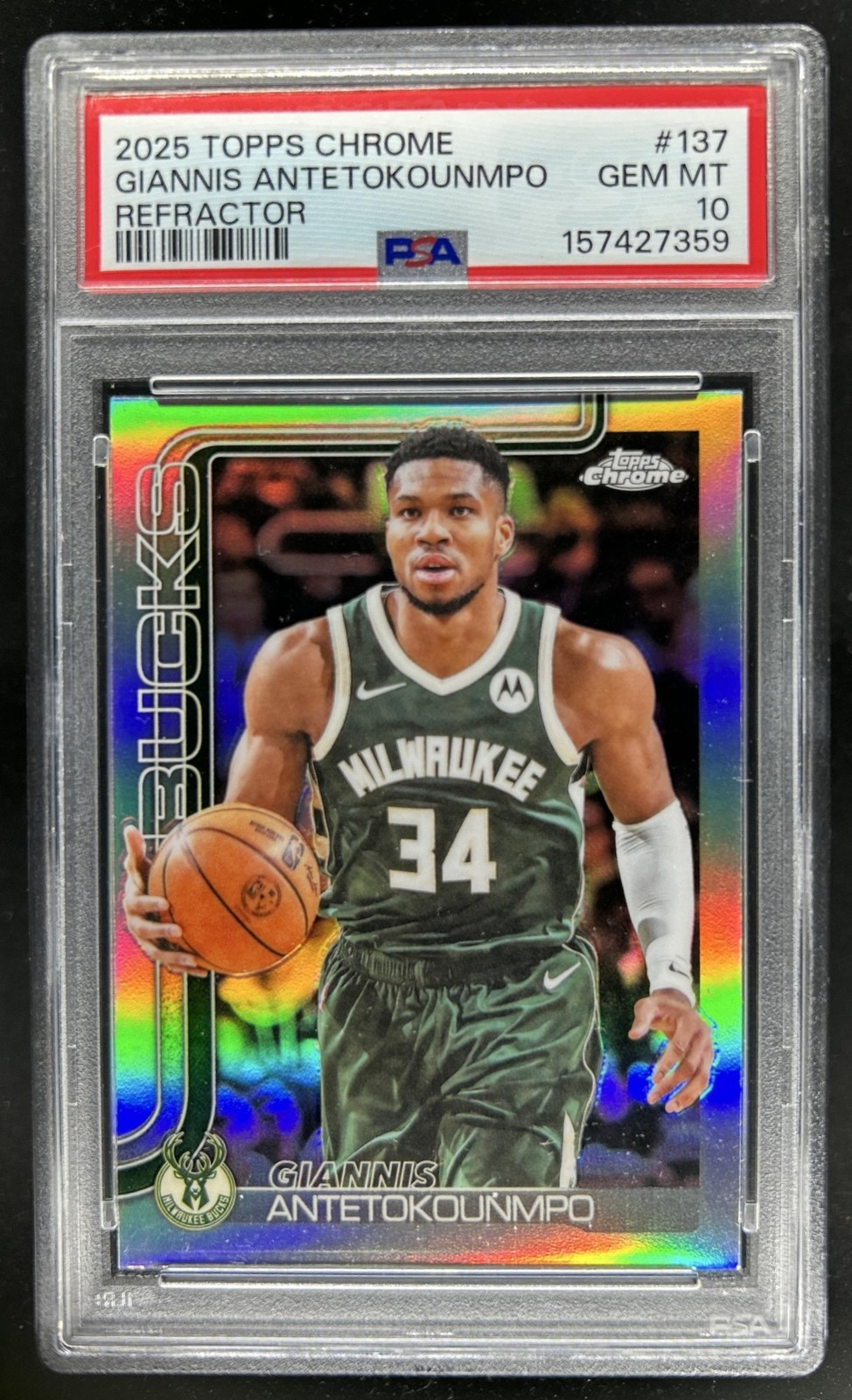 2025-26 Topps Chrome Giannis Antetokounmpo Refractor #137 Bucks PSA 10 GEM MINT