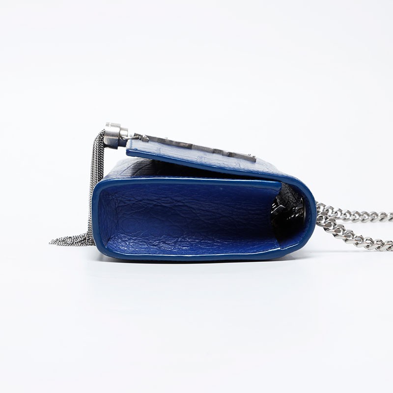 YVES SAINT LAURENT Kate Mini Borsa a tracolla in pelle goffrata con catena blu...