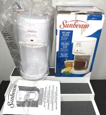 Sunbeam Hot Shot Hot Water Dispenser 3211 16 oz White Unused NOS 1998 Vintage