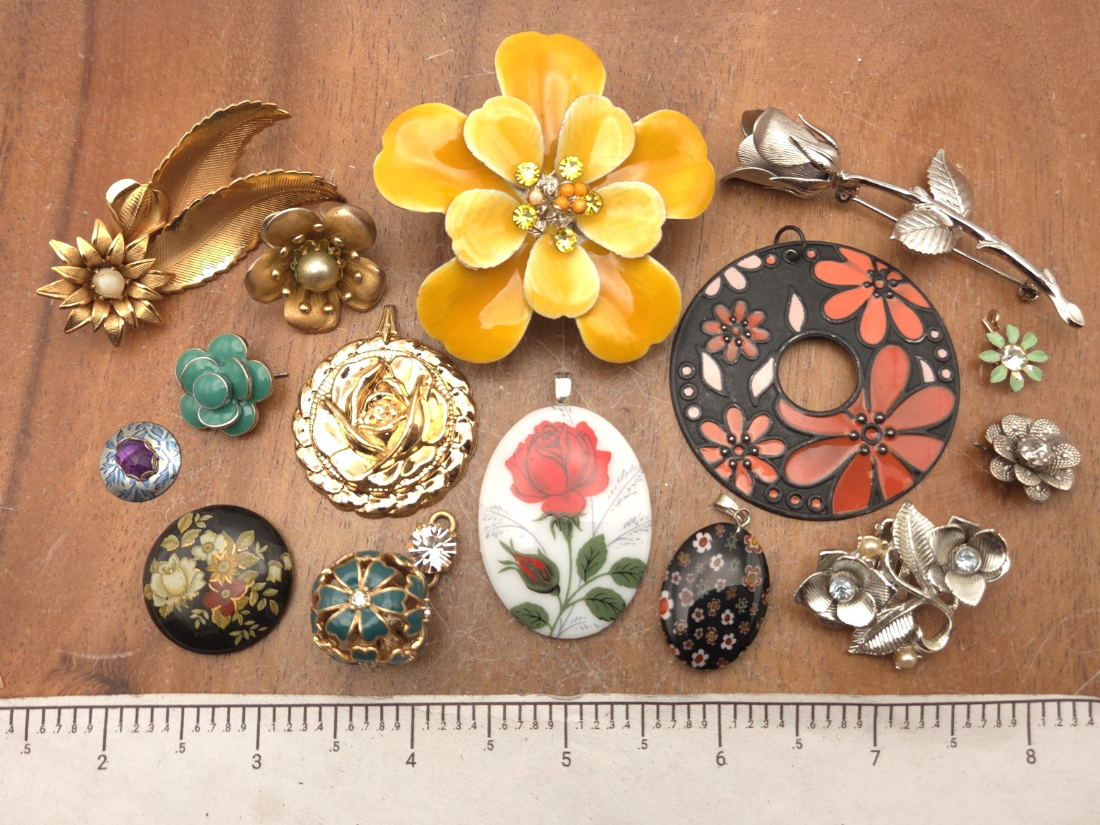 Vintage - Now 15 Piece All Flower Floral Craft Repurpose Jewelry Making Lot #15