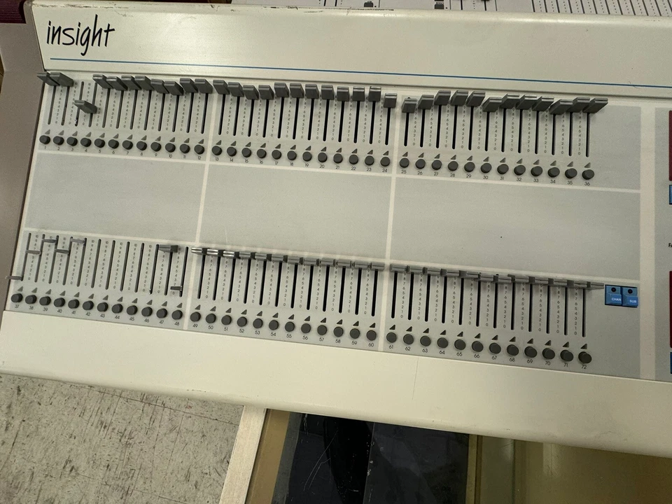 ETC Electronic Theatre Controls Insight 72 INST-072-DMX-000-C Light Board DMX - Image 4 of 4