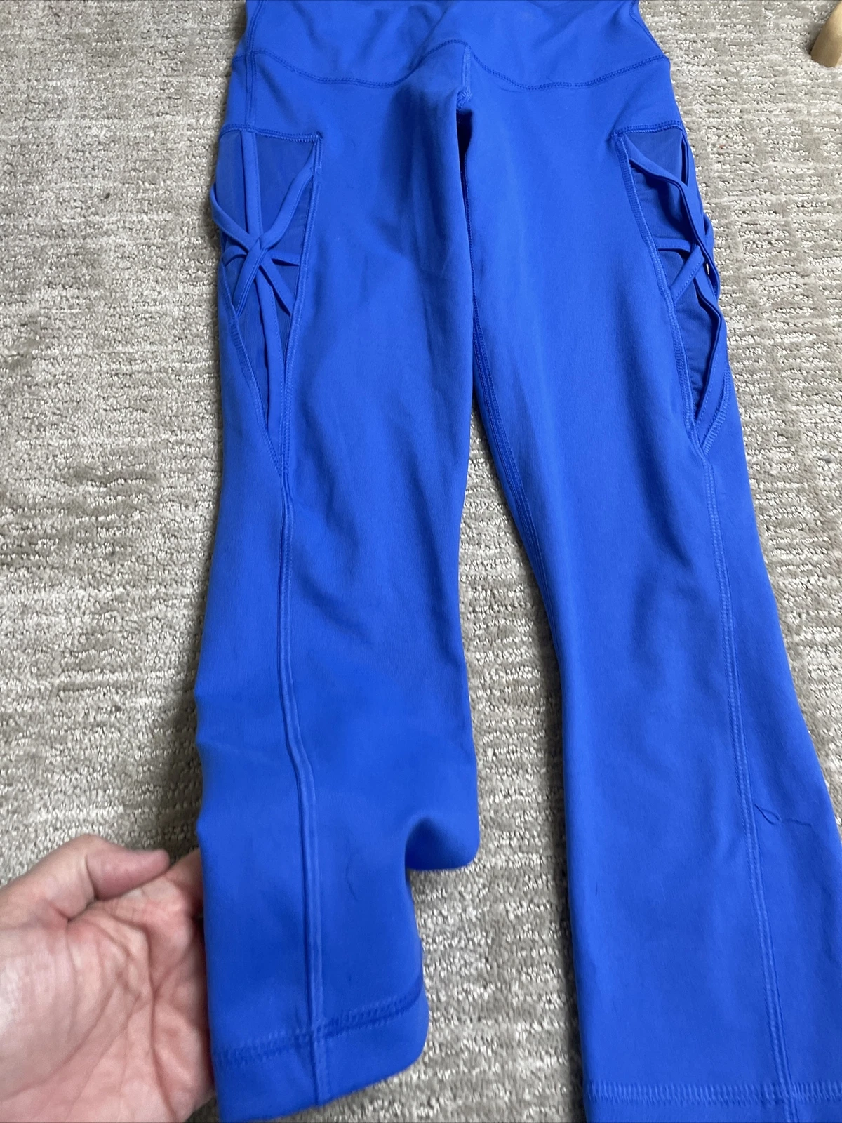 yogalicious athletic yoga mesh criss cross sides leggings