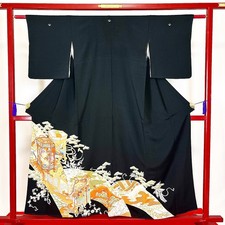 Japanese Kimono 'TOMESODE' Silk/Imperial carriage/Flower/Length:159cm N761
