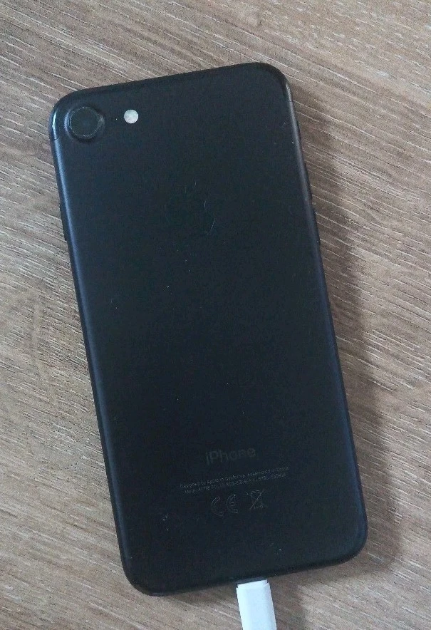 Apple iPhone 7 32GB Nero A Grade - Immagine 4 di 4