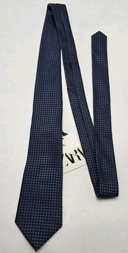 ZARA Navy Blue 100% Silk Woven Diamond Print Men's Skinny Necktie Tie New NWT - Picture 2 of 8
