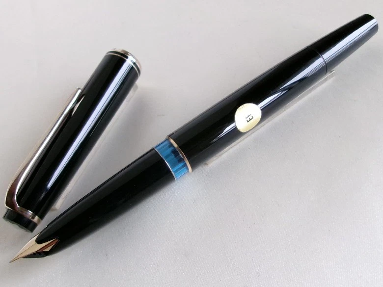 25+ Extra Fine (EF) Nib Collectible Montblanc Fountain Pens for