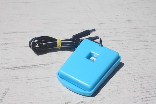 SINGER - EURO PRO - MINI SEWING MACHINE FOOT PEDAL - 2.5MM SMALL FEMALE PLUG - Picture 3 of 3