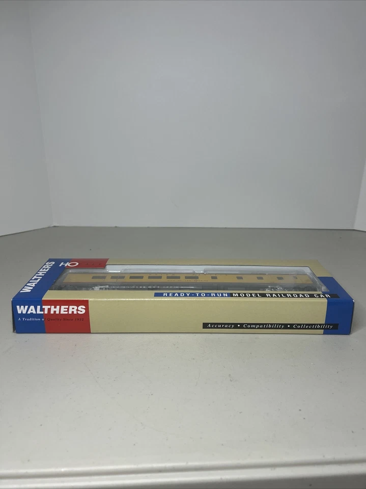 WALTHERS #932-9542 Union Pacific ACF 48-Seat Diner #4808 "City of L.A." 1:87 - Image 3 of 4