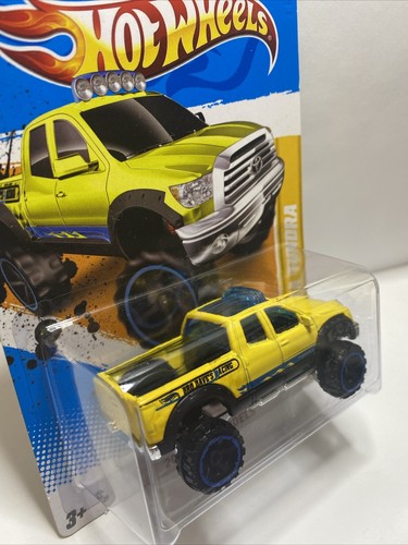1:64 Scale Die-Cast Hot Wheels 2012 New Models 40/50 ‘10 Toyota Tundra Yellow - Picture 13 of 17