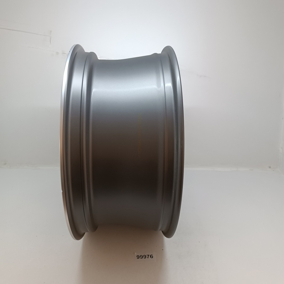 Alloy Wheel 18 Alloy Wheel 18