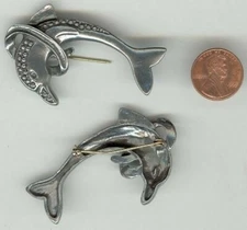 2 VINTAGE GUN METAL DOLPHIN JUMP BAR 56x36mm. PINS T15